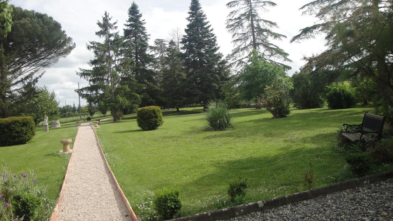 Domaine De Poudos Bed & Breakfast Auterive  Dış mekan fotoğraf